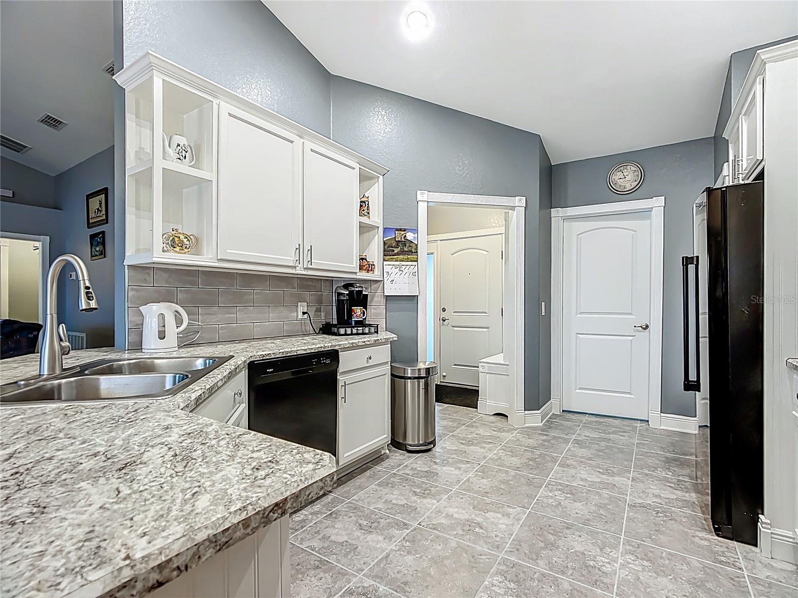 Image 12 of 52 For 1471 Eagle Crest Boulevard