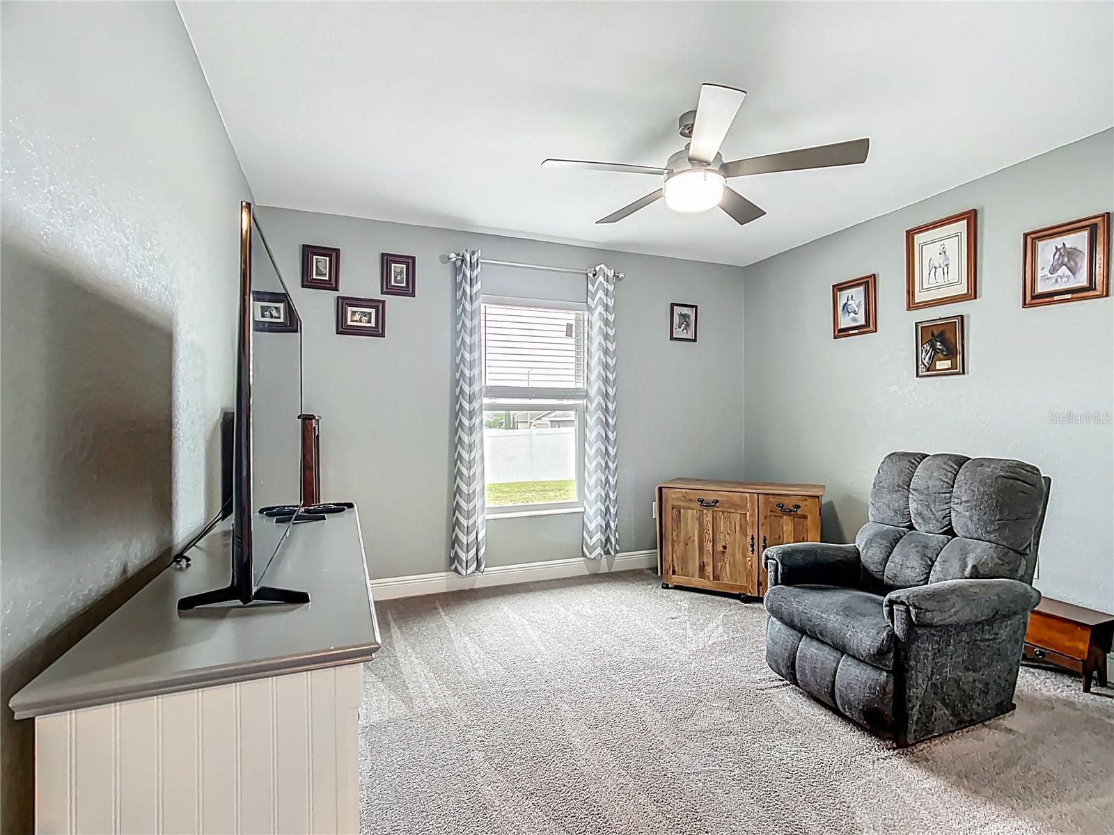 Image 18 of 52 For 1471 Eagle Crest Boulevard