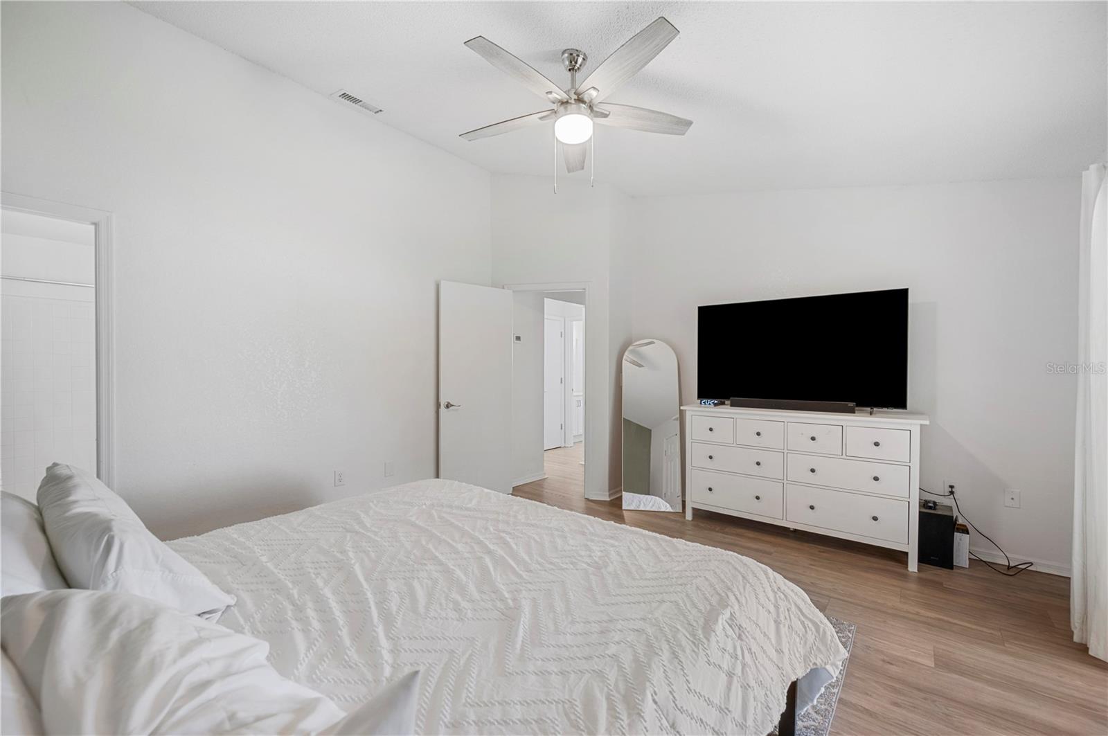 Image 13 of 31 For 1009 Meadowood Pointe Road