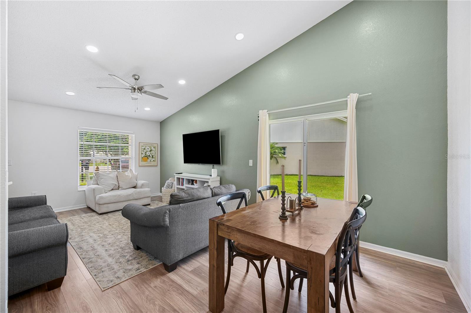 Image 9 of 31 For 1009 Meadowood Pointe Road