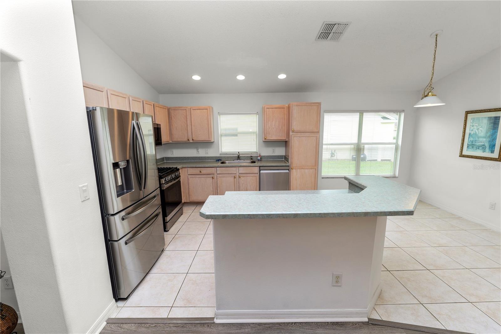 Image 12 of 69 For 16200 Egret Hill Street