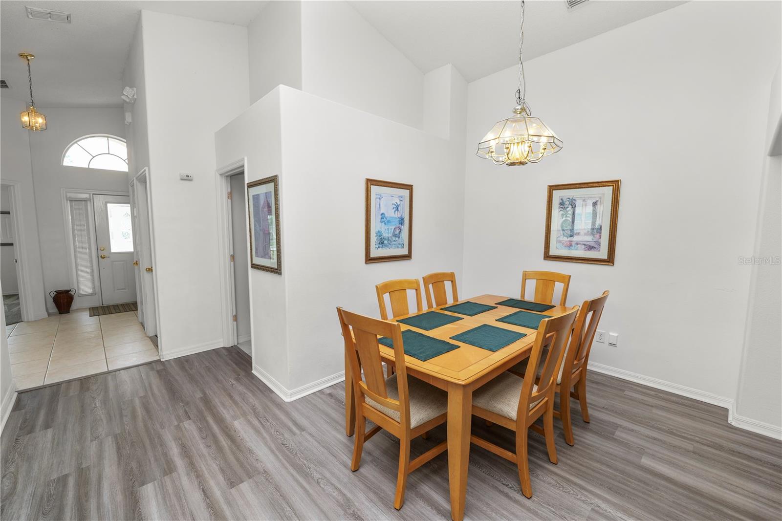 Image 6 of 69 For 16200 Egret Hill Street