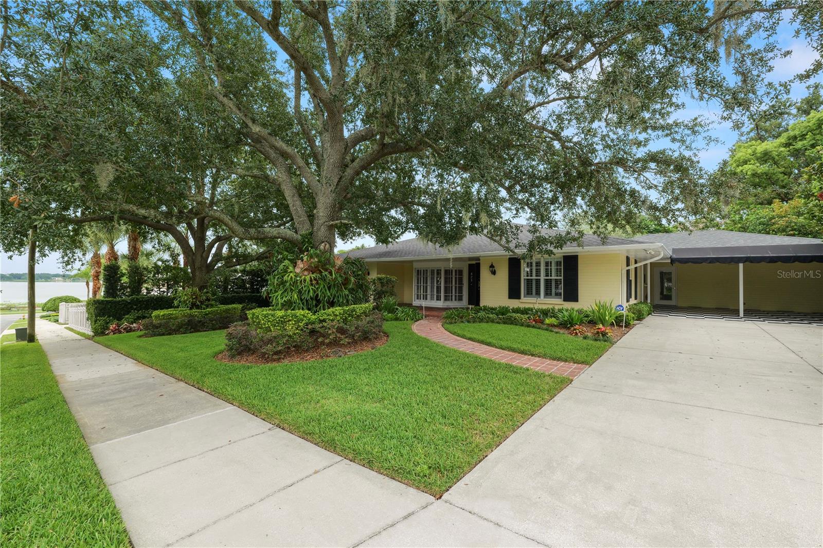 Image 14 of 73 For 425 Morningside Drive