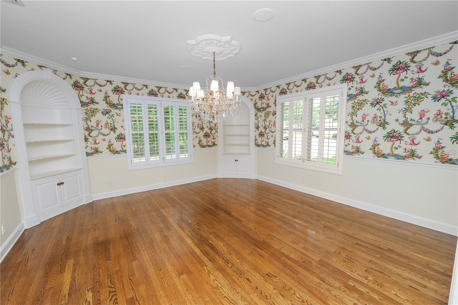 Image 19 of 73 For 425 Morningside Drive