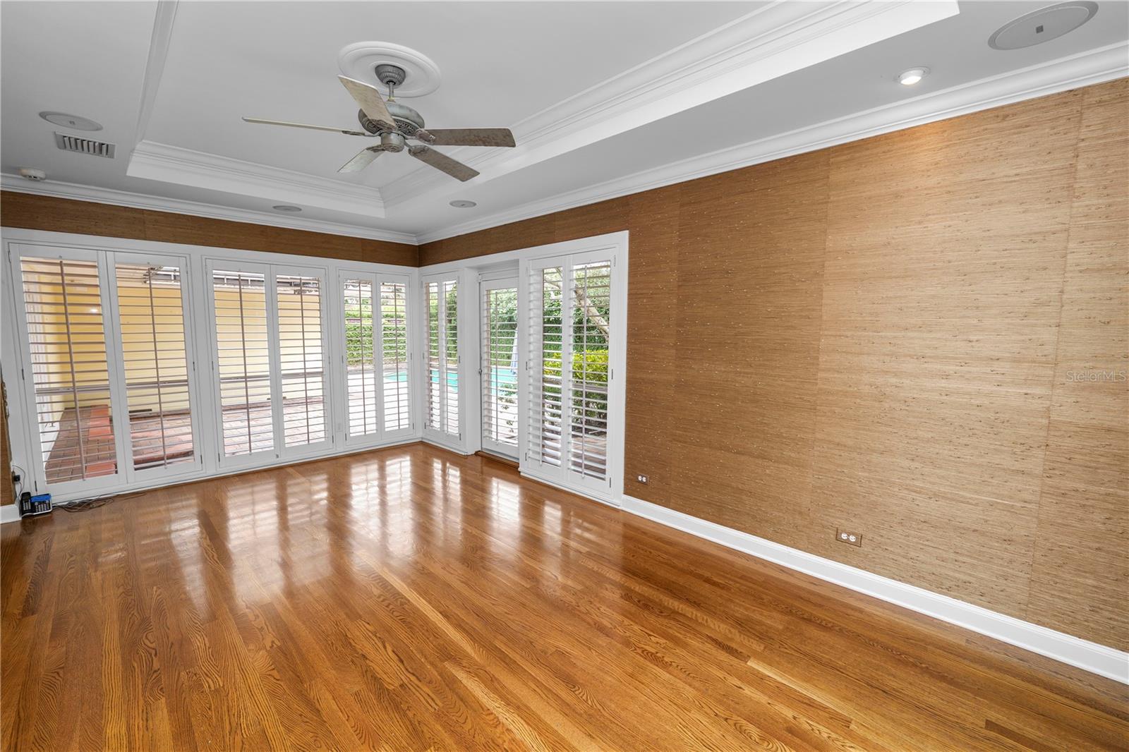 Image 39 of 73 For 425 Morningside Drive