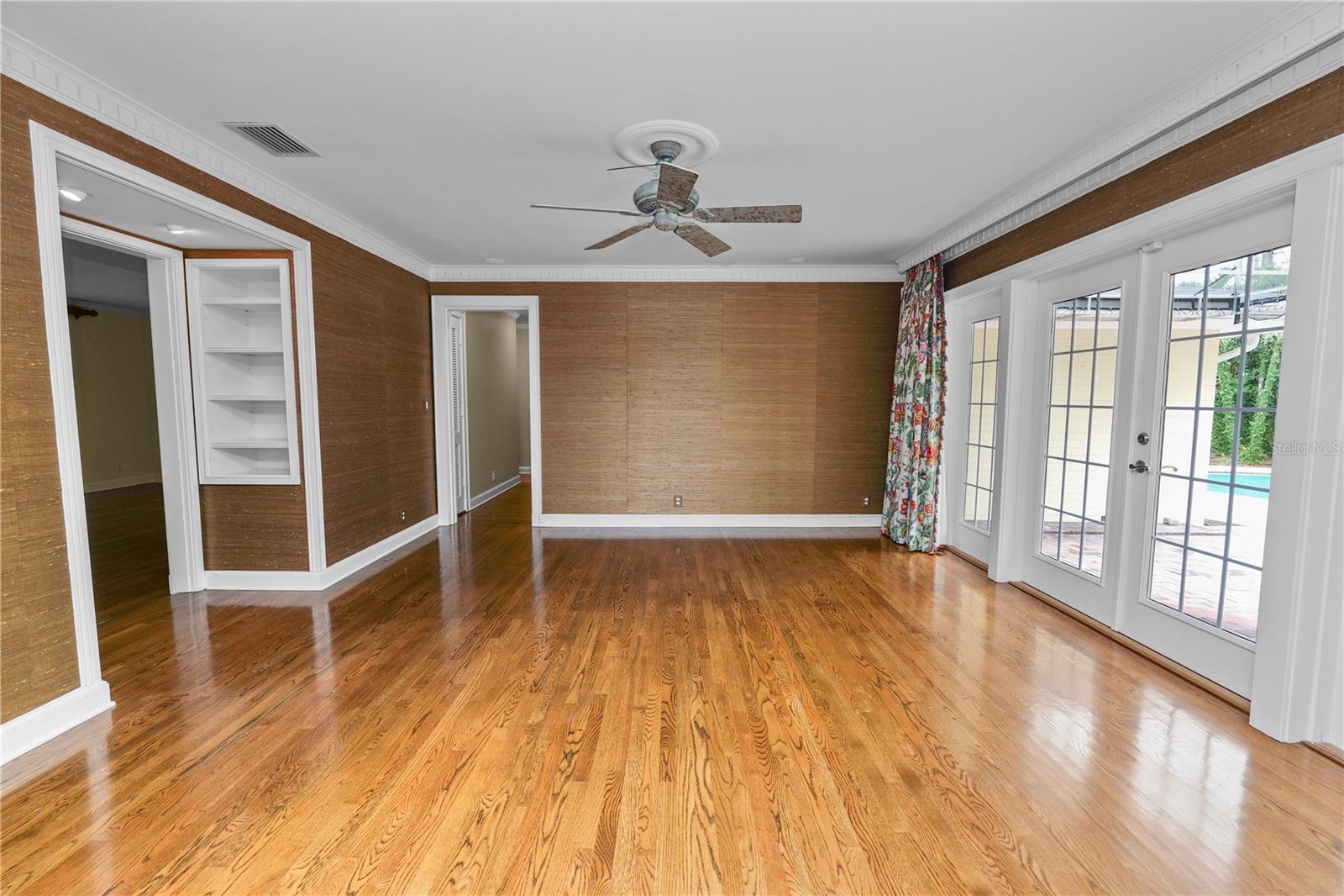 Image 41 of 73 For 425 Morningside Drive