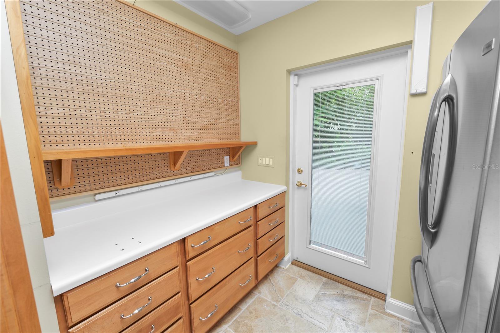 Image 45 of 73 For 425 Morningside Drive