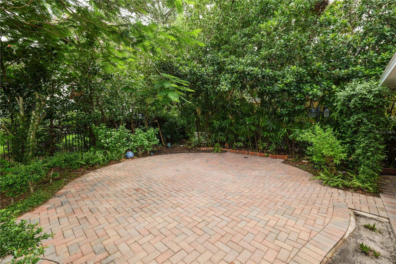 Image 65 of 73 For 425 Morningside Drive