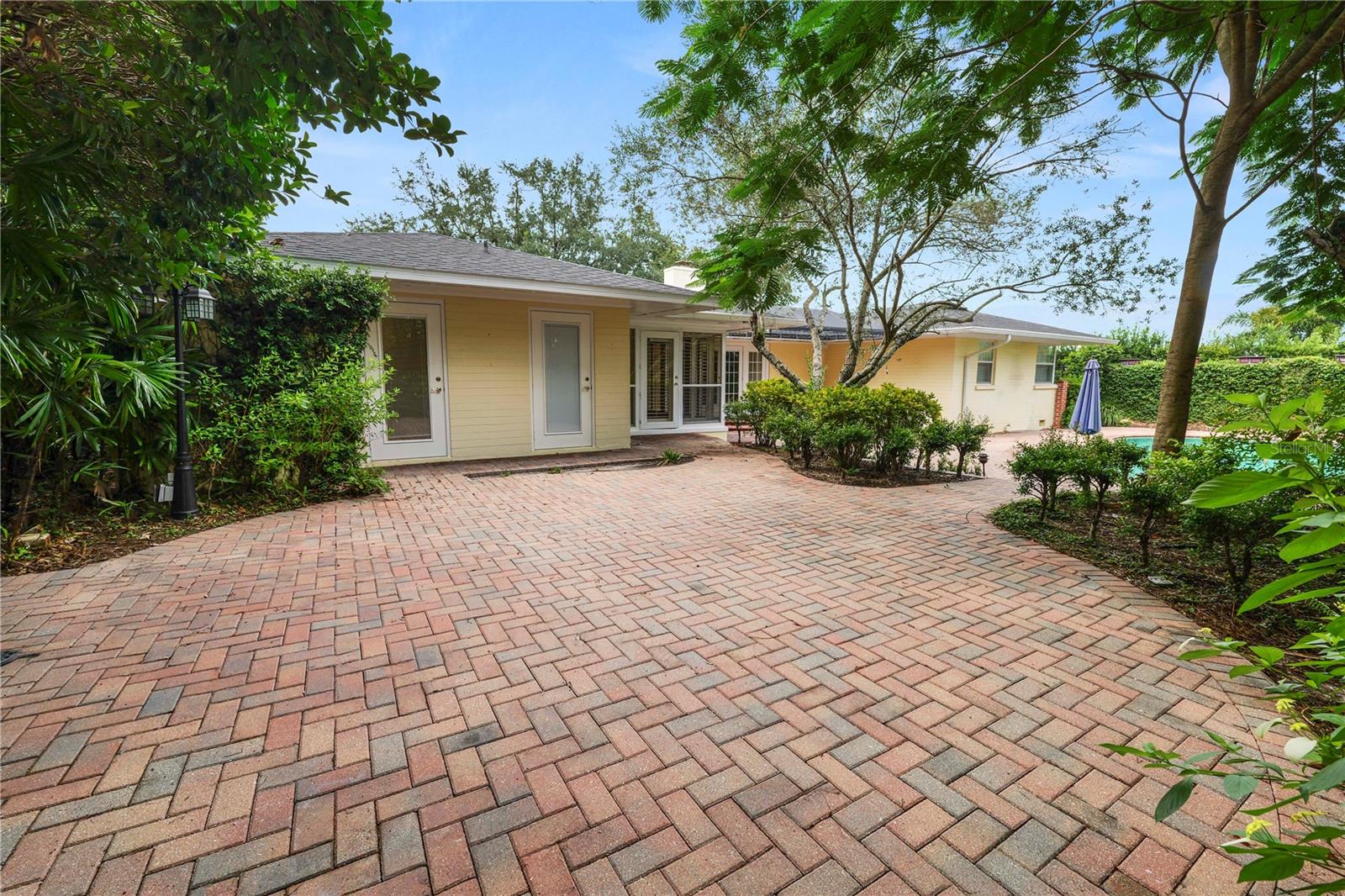 Image 67 of 73 For 425 Morningside Drive