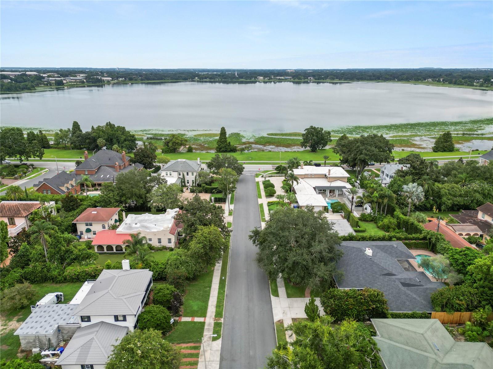 Image 7 of 73 For 425 Morningside Drive