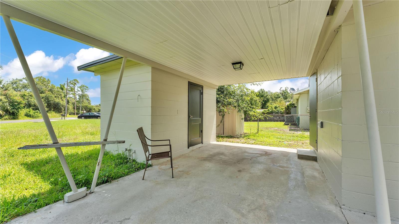 Image 17 of 22 For 933 Golden Rule Court N