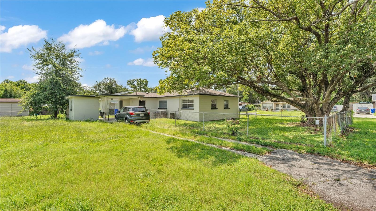 Image 18 of 22 For 933 Golden Rule Court N