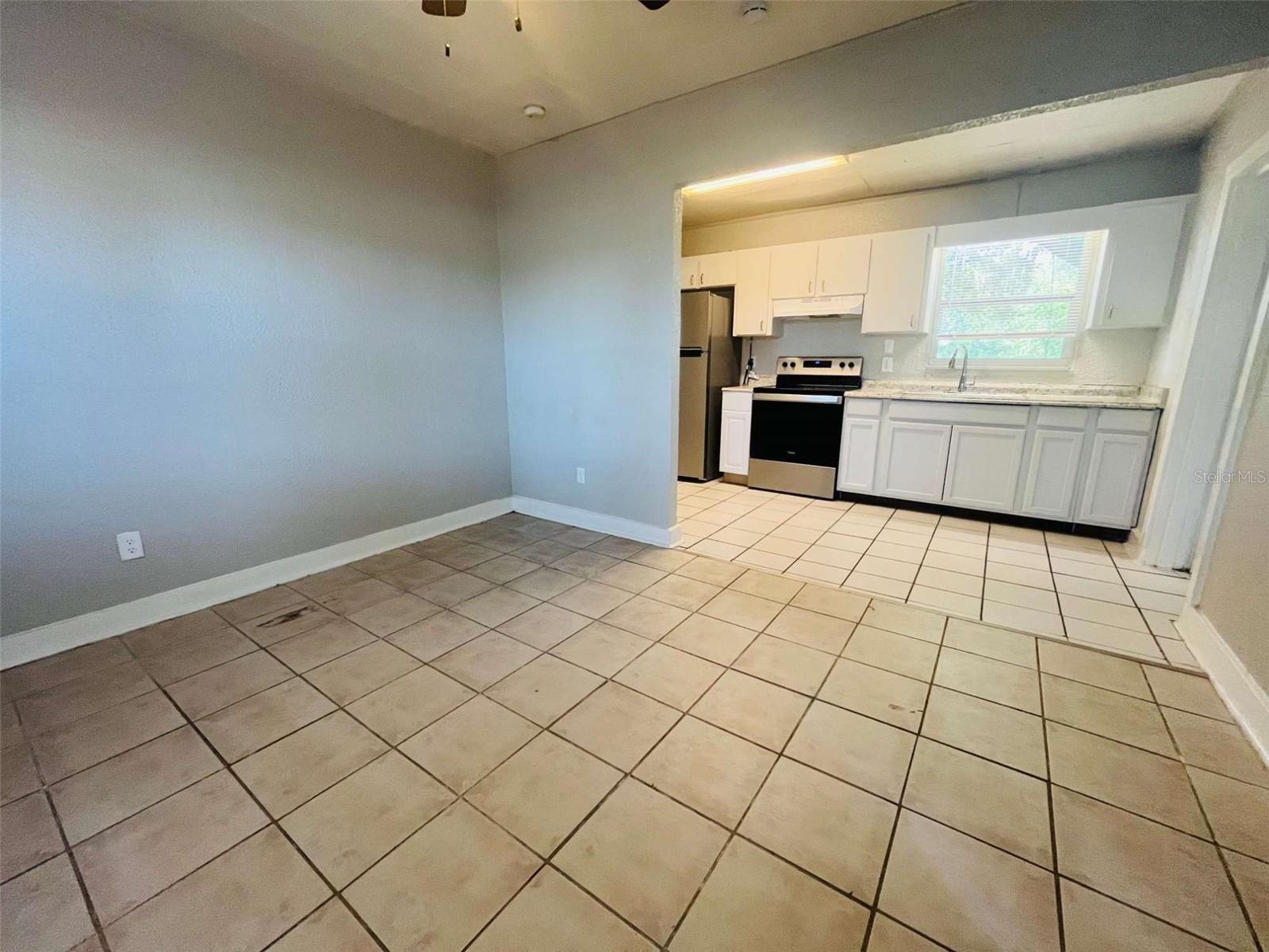 Image 6 of 7 For 305 Tomlin Street