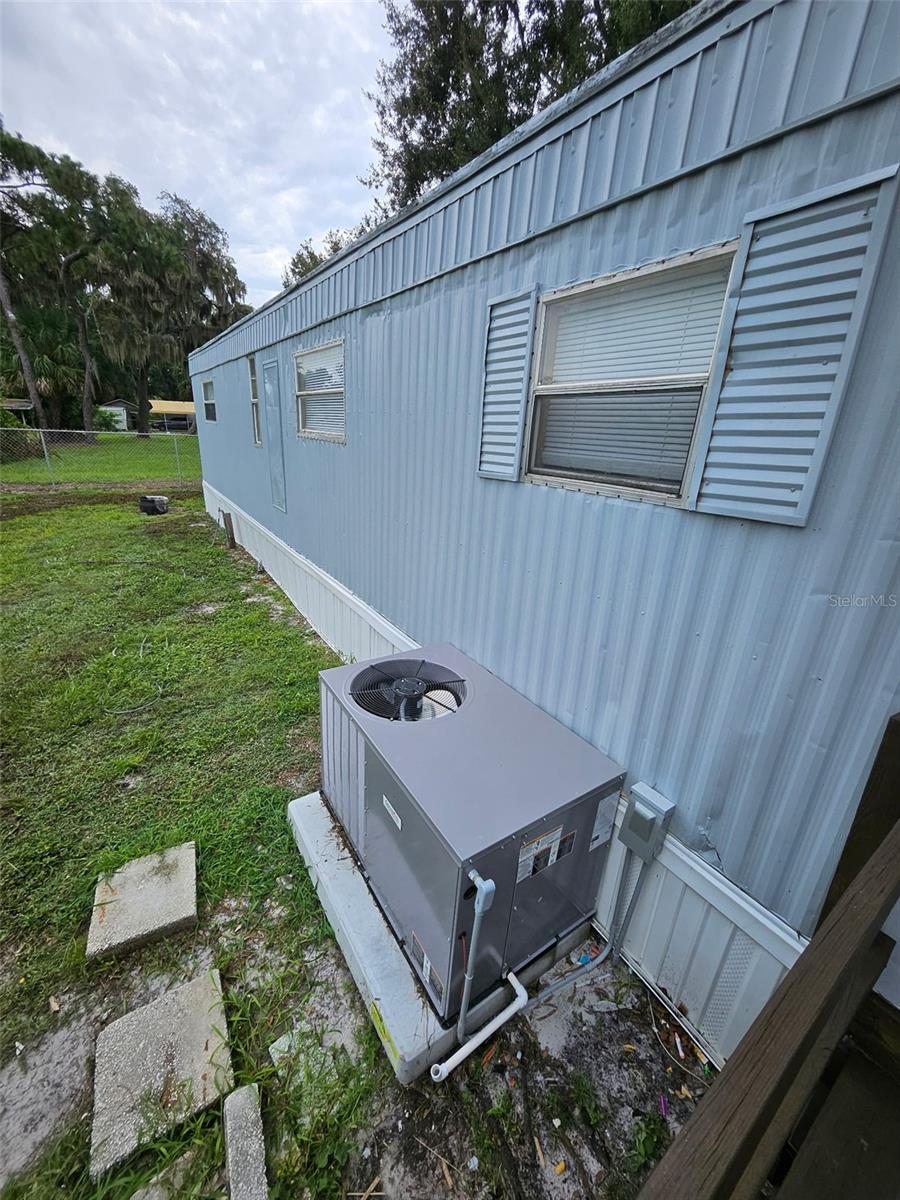 Image 13 of 14 For 319 Hull Street Lot 4