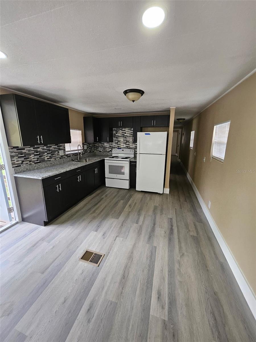 Image 3 of 14 For 319 Hull Street Lot 4