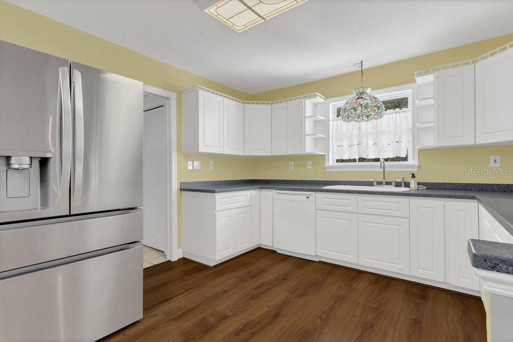 Image 13 of 62 For 8077 Lake Hatchineha Road