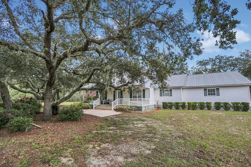 Image 2 of 62 For 8077 Lake Hatchineha Road