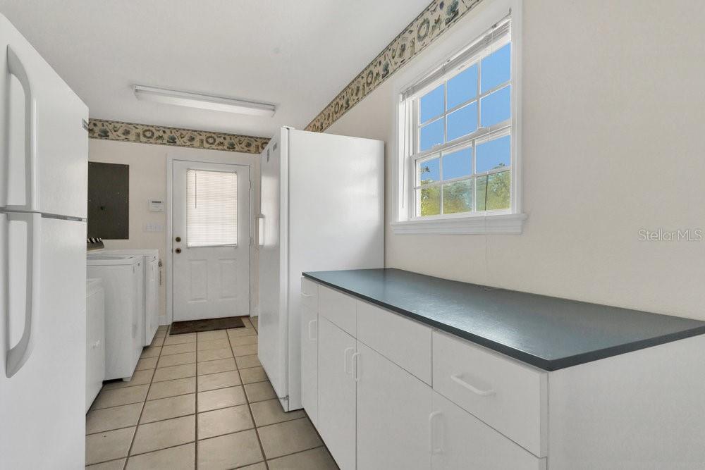 Image 20 of 62 For 8077 Lake Hatchineha Road