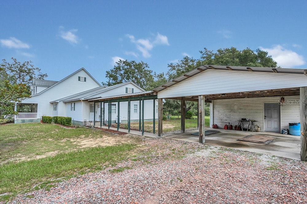 Image 28 of 62 For 8077 Lake Hatchineha Road