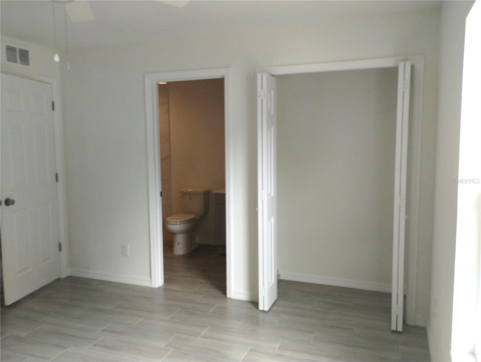 Image 6 of 10 For 796 Avenue L Sw