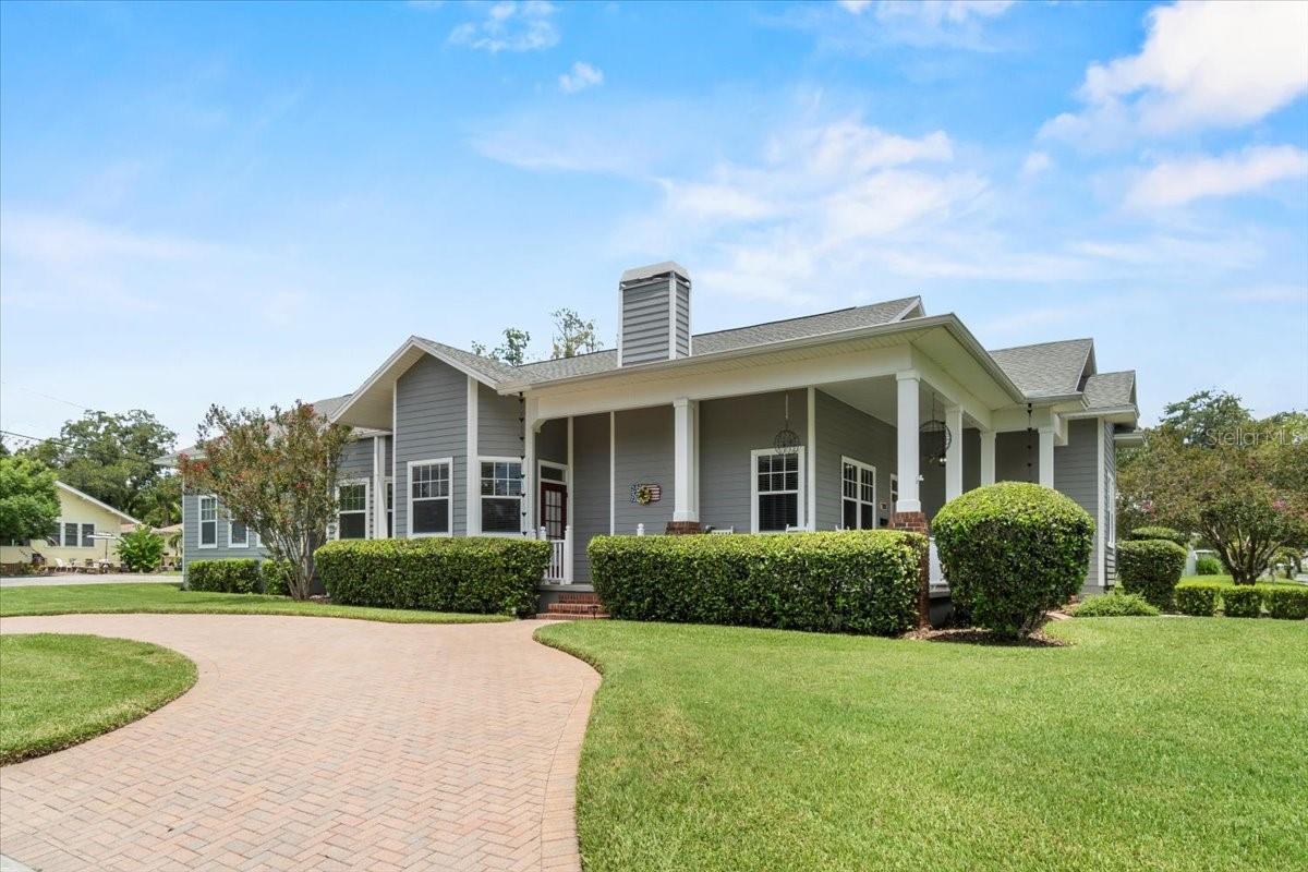 Image 4 of 49 For 1041 South Boulevard