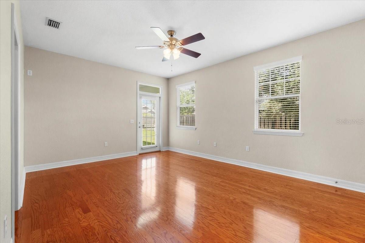 Image 41 of 49 For 1041 South Boulevard