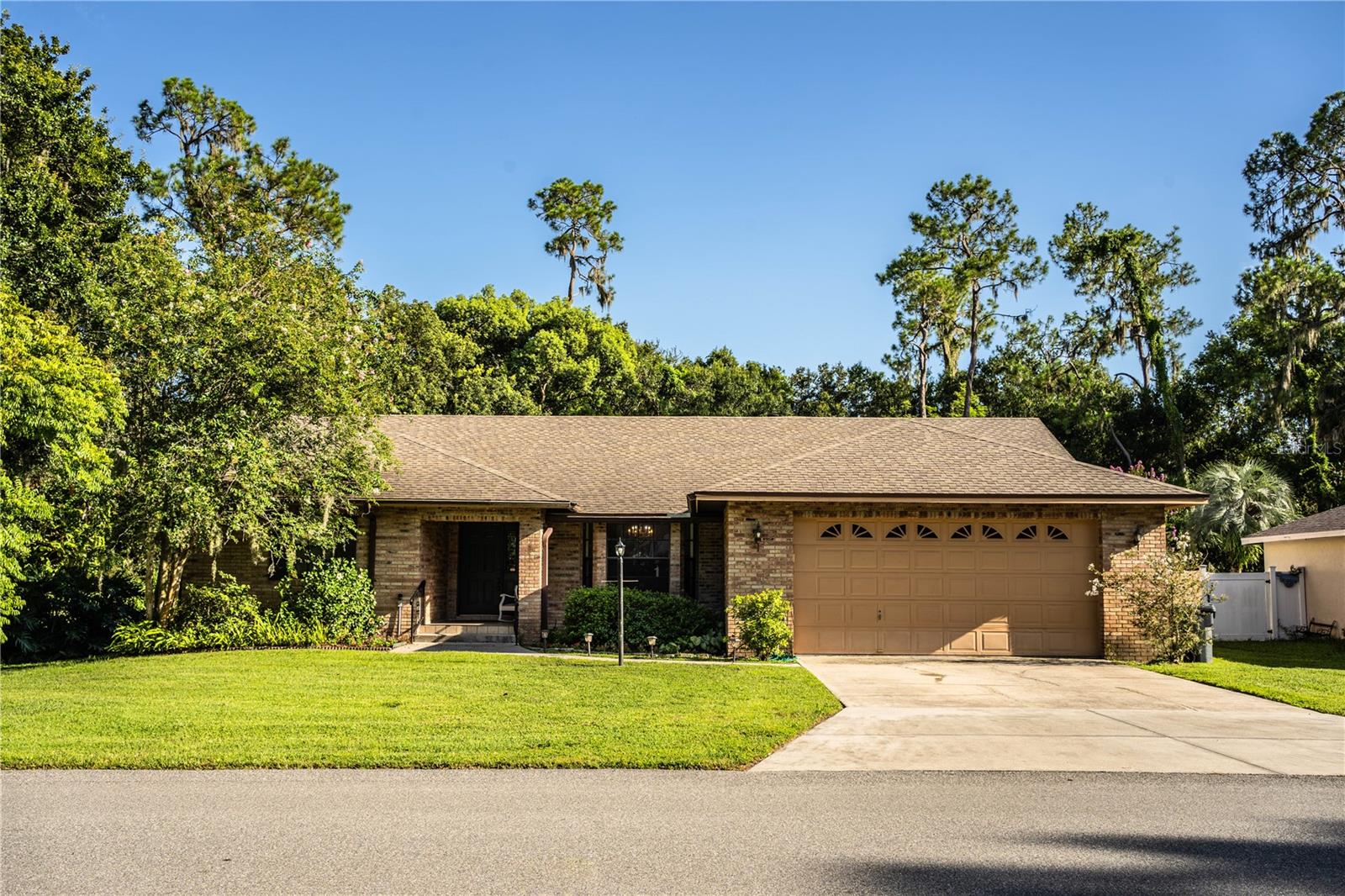 Details for 2210 Sugar Creek Drive, LAKELAND, FL 33811