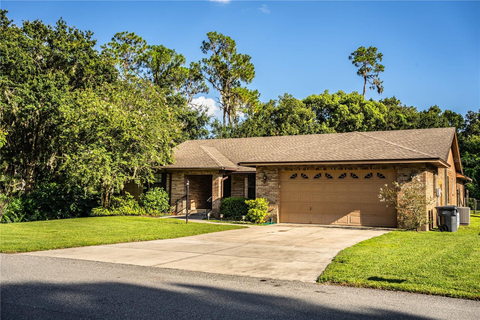 Image 3 of 80 For 2210 Sugar Creek Drive