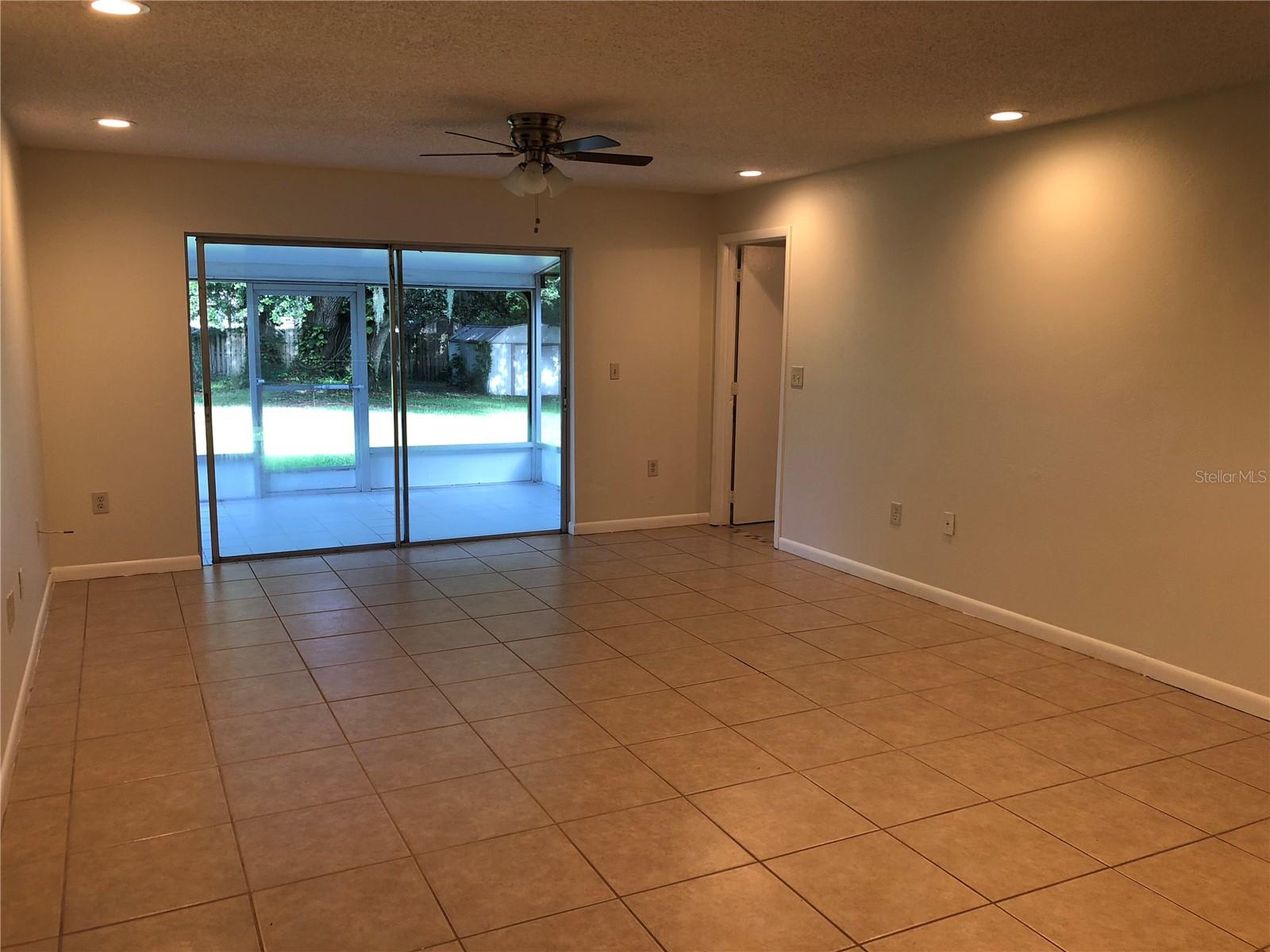 Image 9 of 28 For 535 Hardenoak Boulevard
