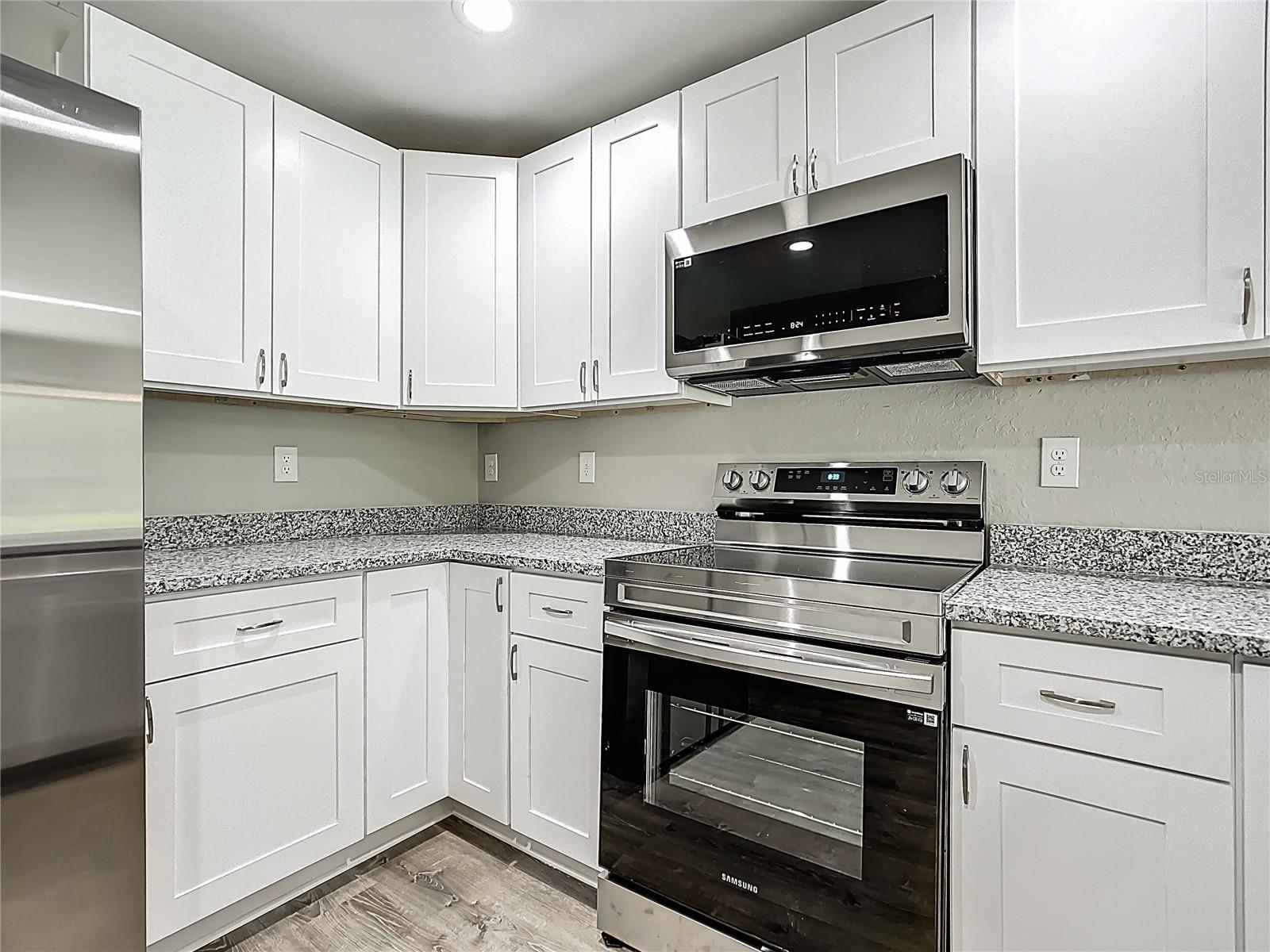 Image 12 of 44 For 1031 Lakewood Court