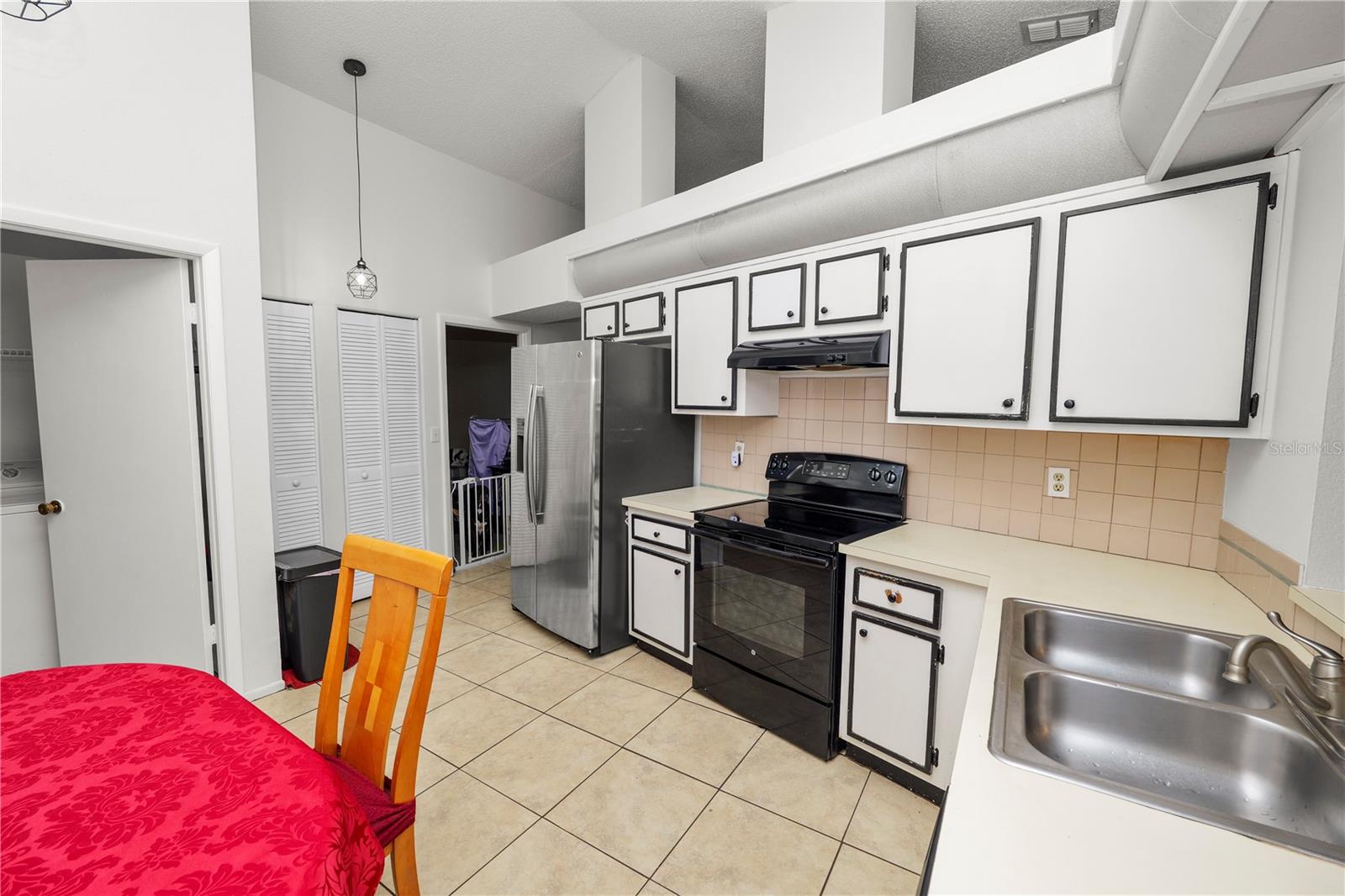 Image 11 of 35 For 4710 Westwind Drive