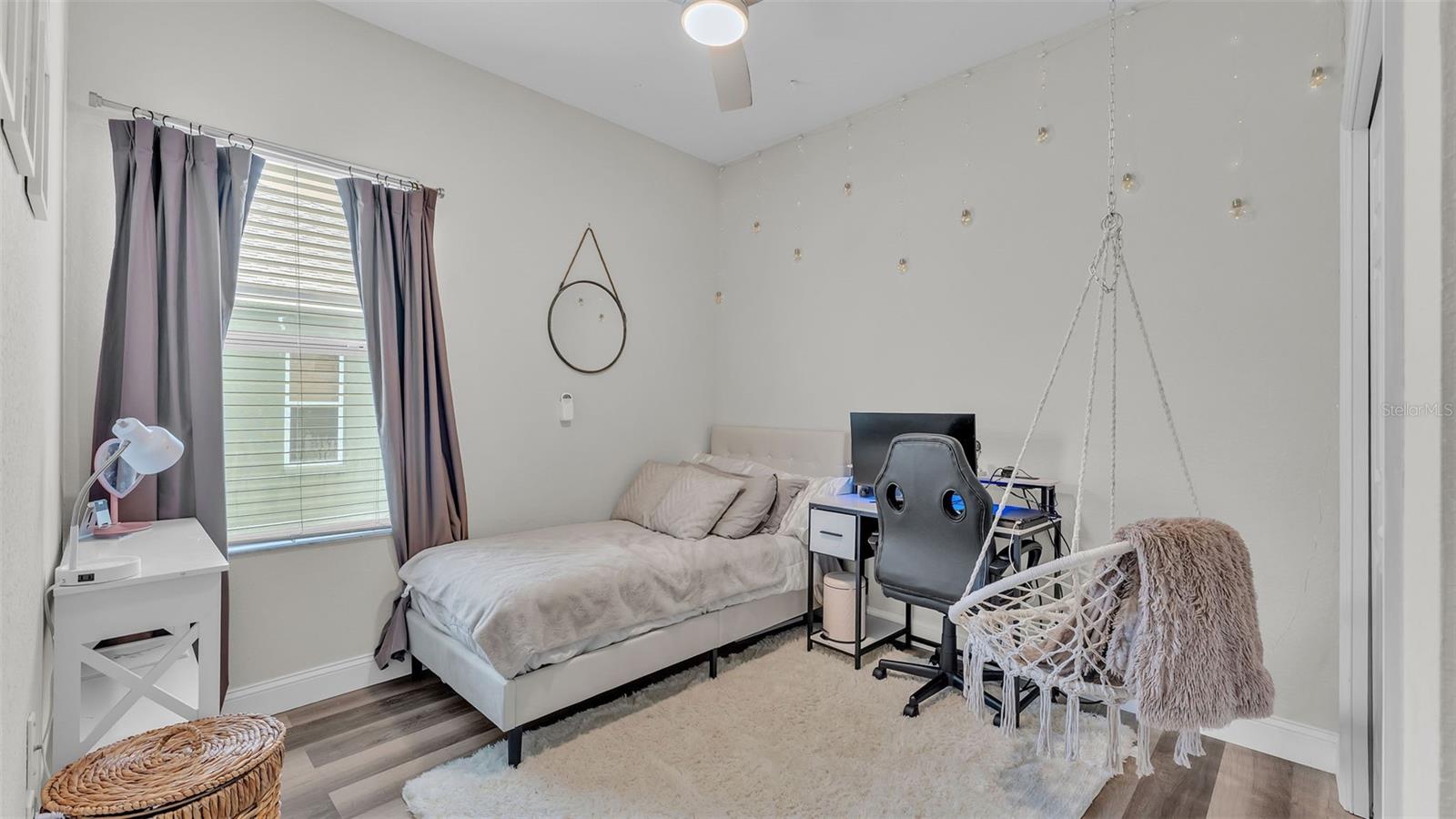 Image 38 of 63 For 4565 Fairway Oaks Drive