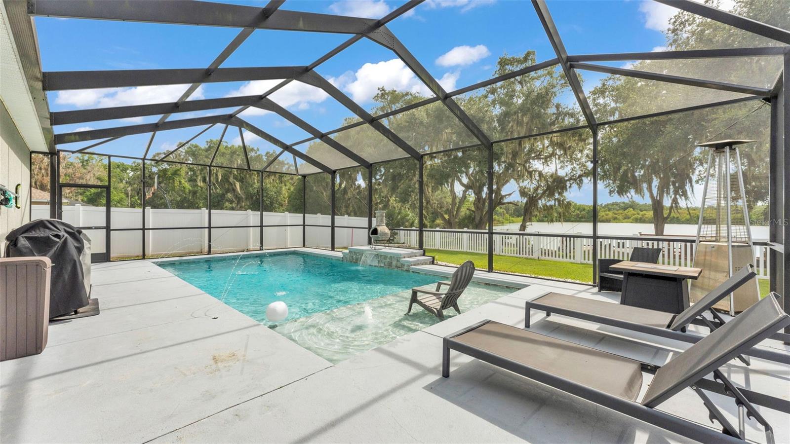 Image 43 of 63 For 4565 Fairway Oaks Drive