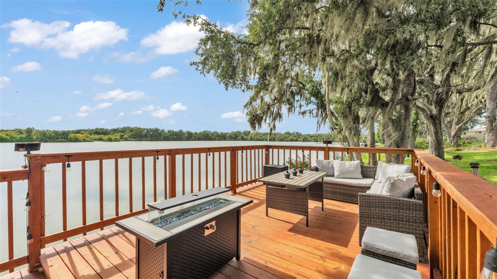 Image 52 of 63 For 4565 Fairway Oaks Drive
