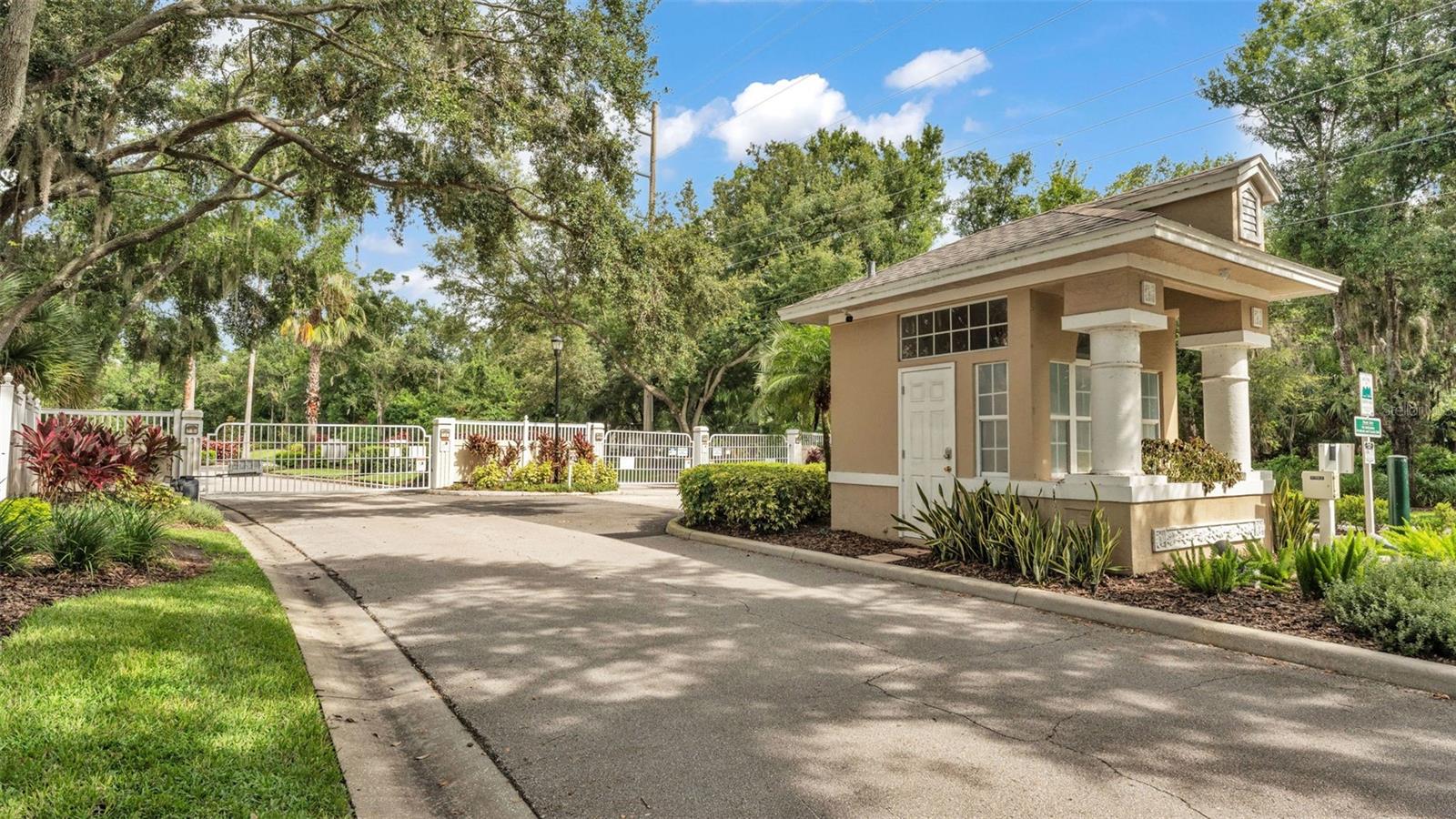 Image 55 of 63 For 4565 Fairway Oaks Drive