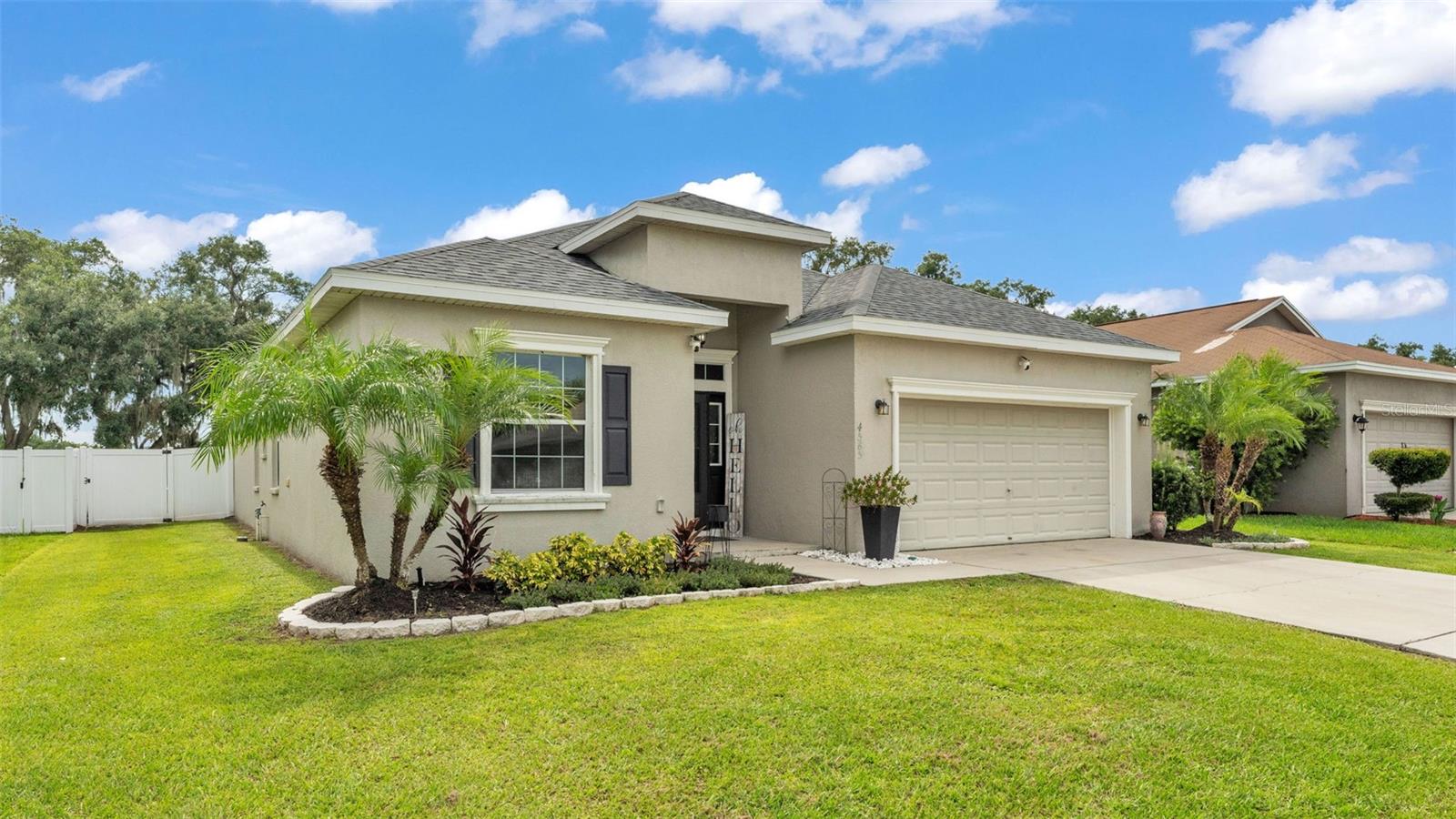Image 57 of 63 For 4565 Fairway Oaks Drive