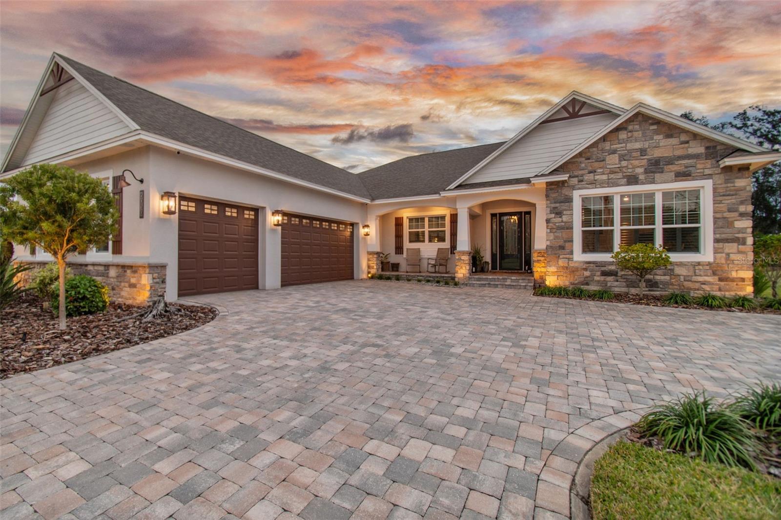 Details for 6030 Abbey Oaks Drive, LAKELAND, FL 33811