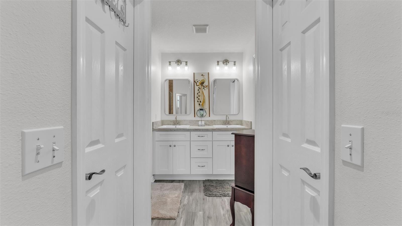 Image 21 of 32 For 4651 Clubhouse Road