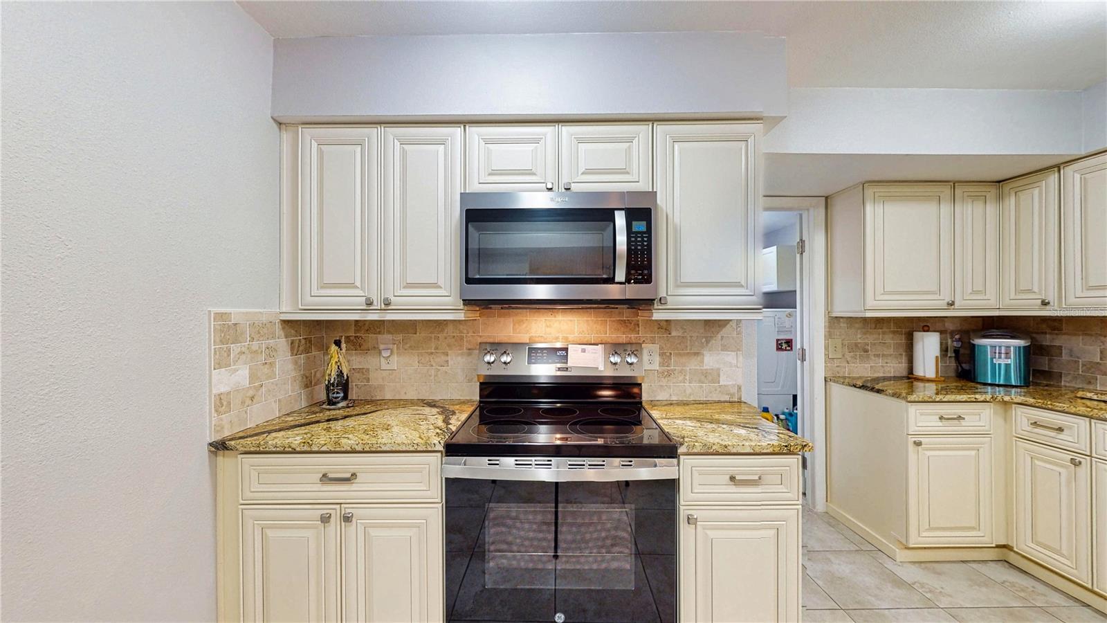 Image 13 of 71 For 4014 Mossy Oak Drive
