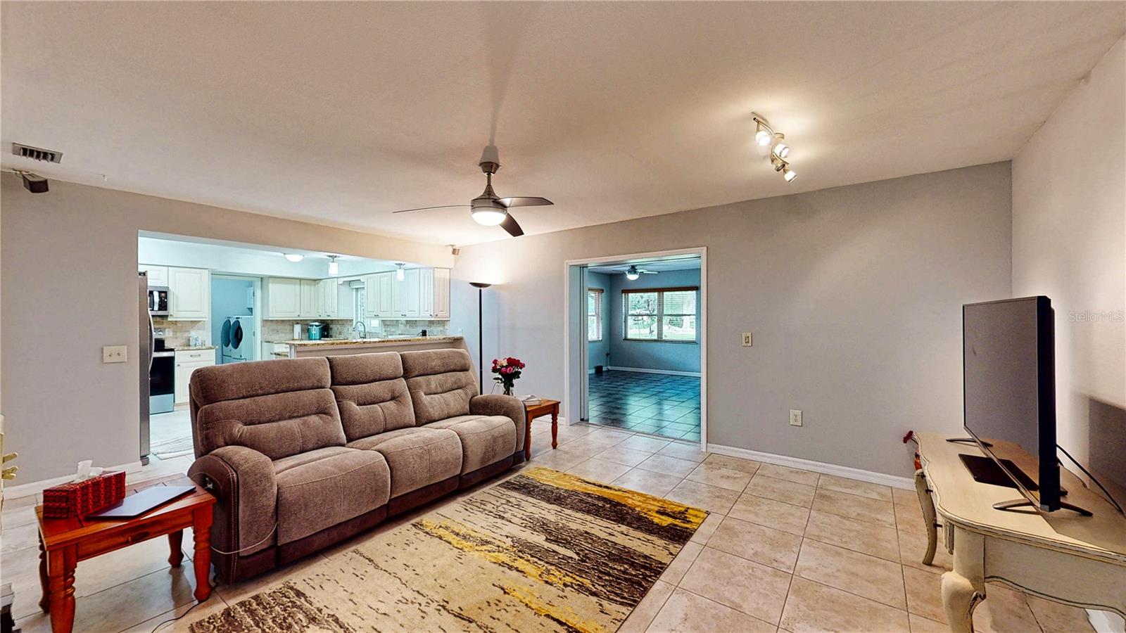 Image 3 of 71 For 4014 Mossy Oak Drive