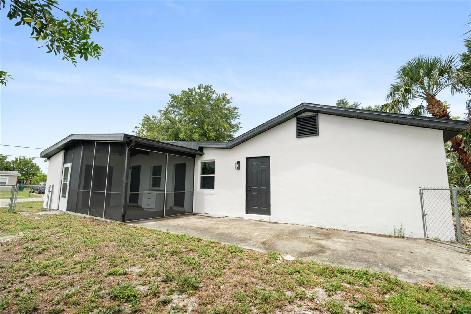 Image 14 of 15 For 21962 Cellini Avenue