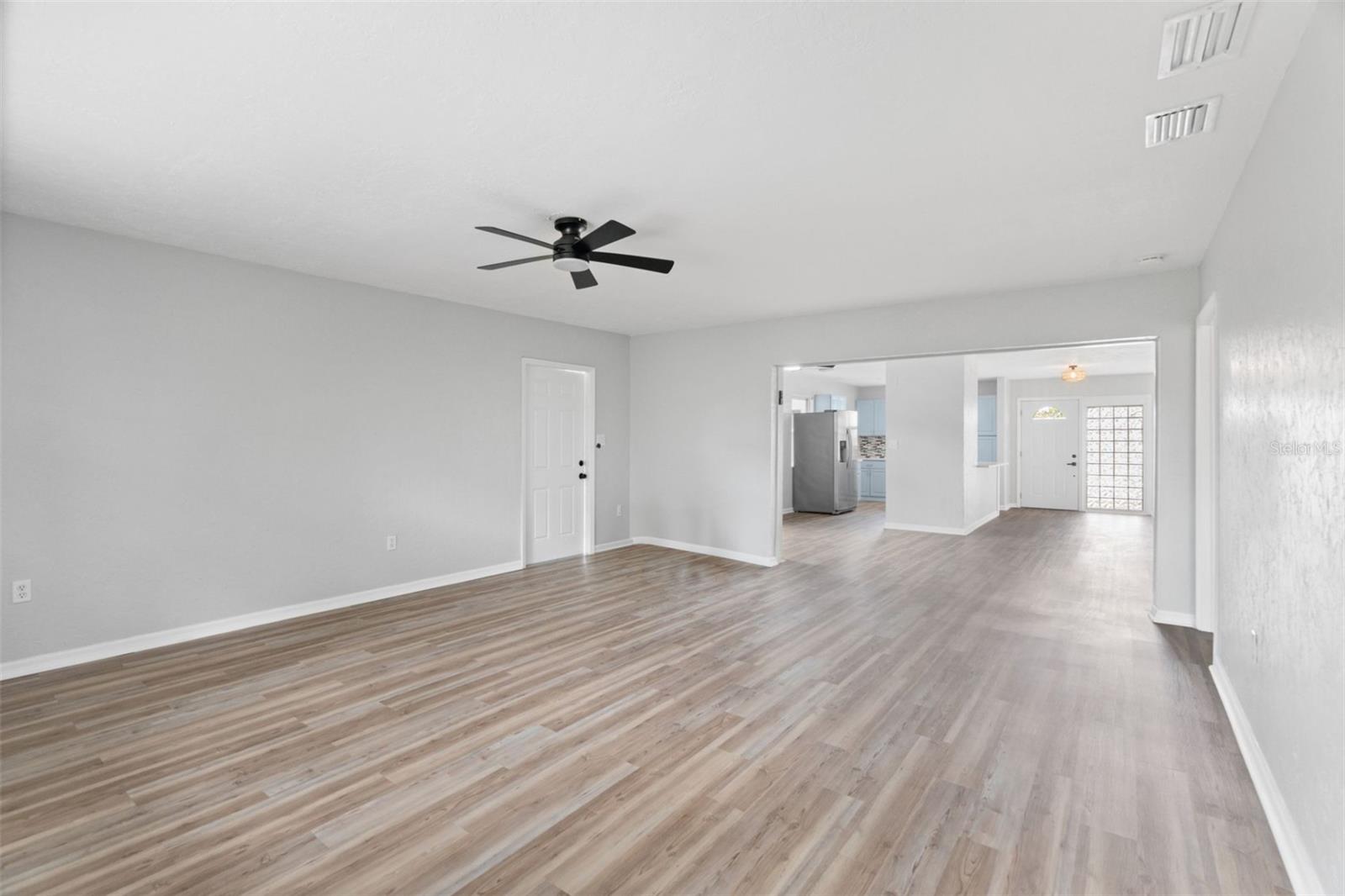 Image 6 of 15 For 21962 Cellini Avenue