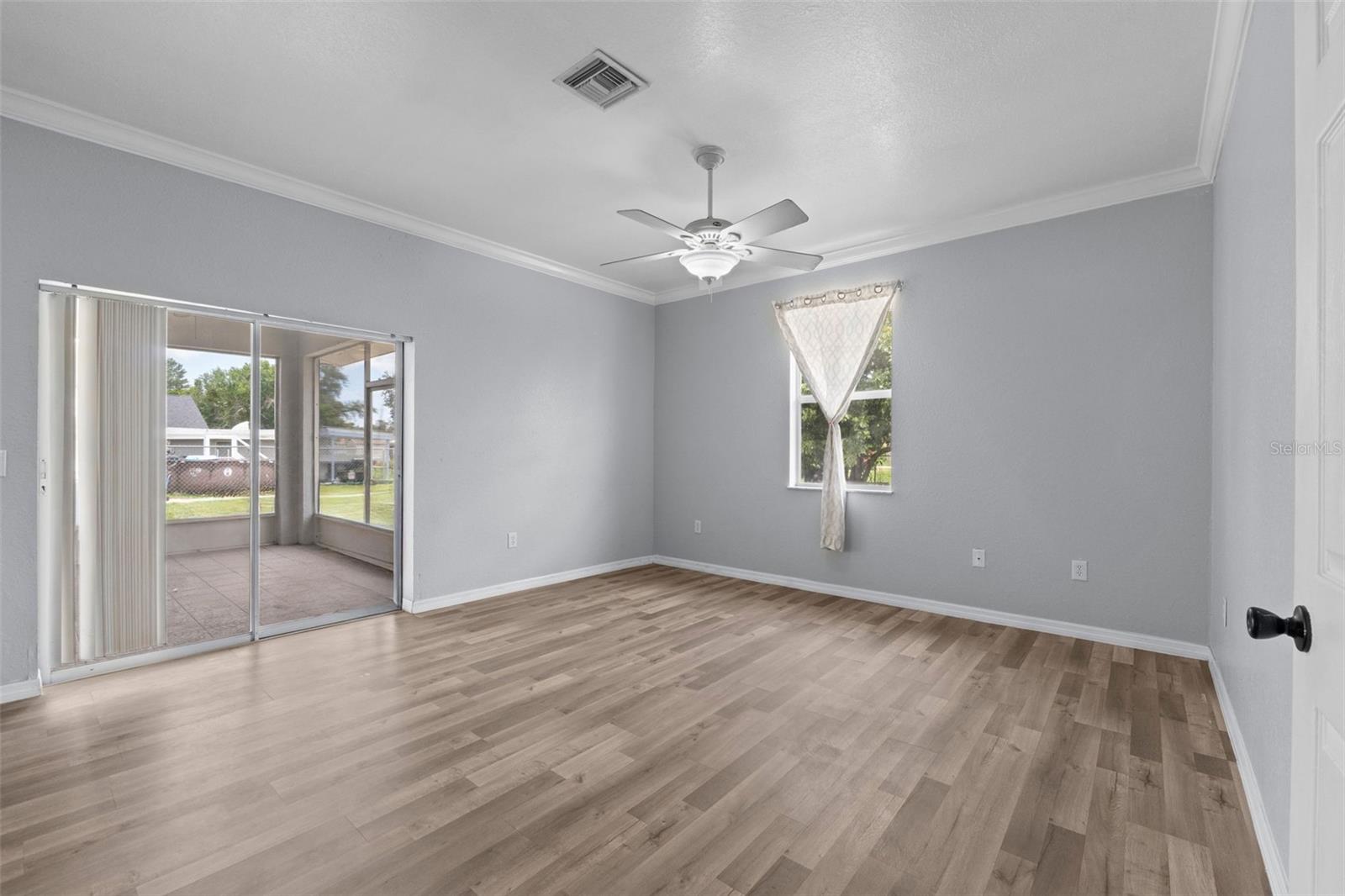 Image 25 of 48 For 3206 Valerie Boulevard