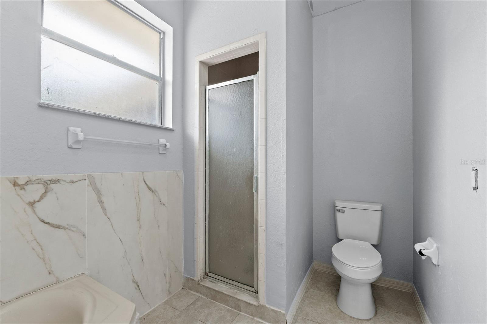 Image 32 of 48 For 3206 Valerie Boulevard