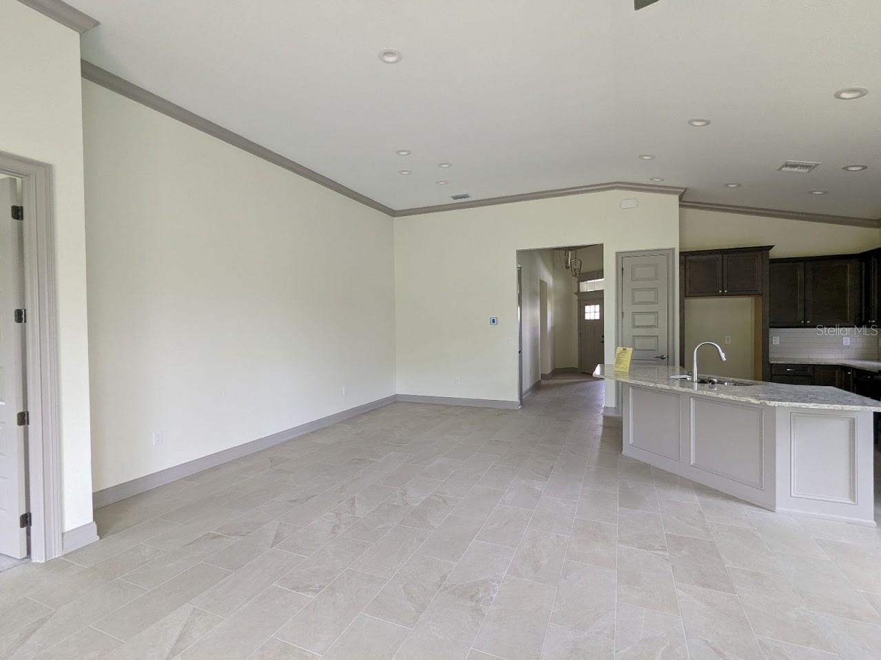 Image 4 of 15 For 7915 Lake James Boulevard