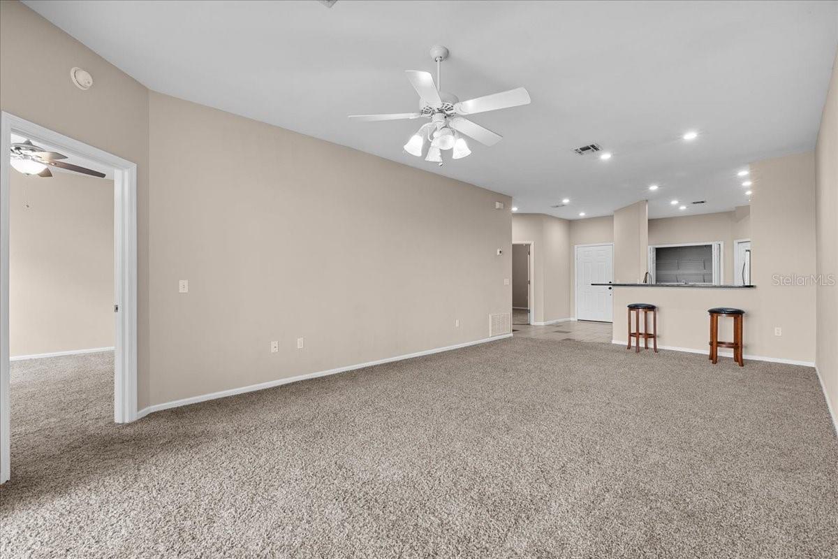 Image 8 of 43 For 417 Enclave Place 2