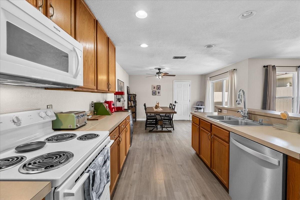 Image 15 of 45 For 14461 Chinese Elm Drive