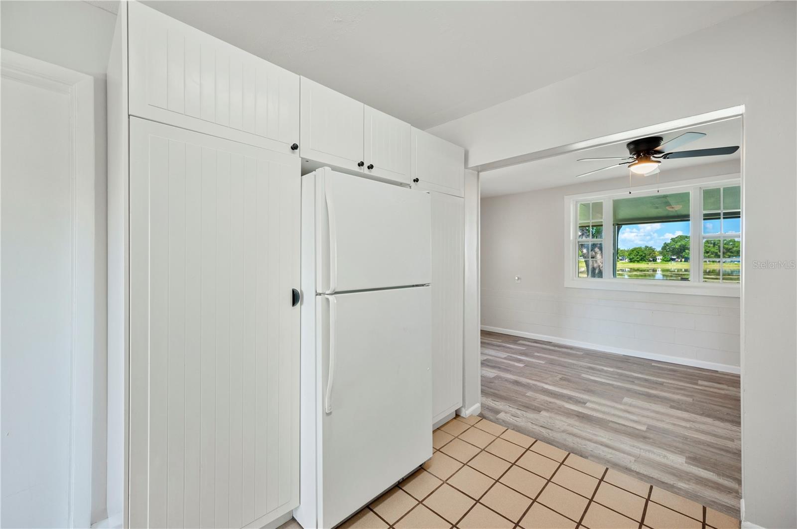 Image 8 of 35 For 1049 Waterview Point