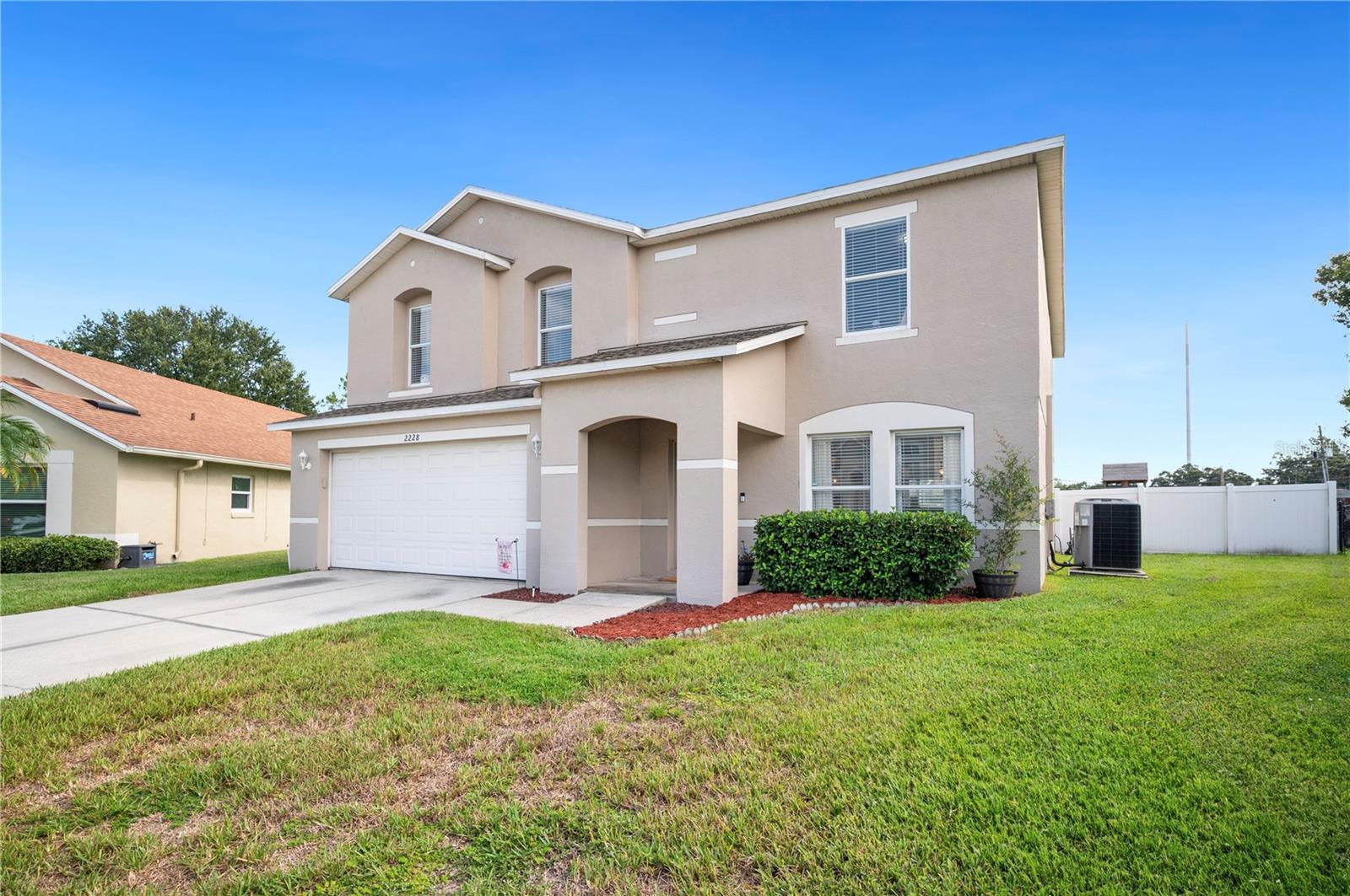 Image 3 of 42 For 2228 Blackwood Drive