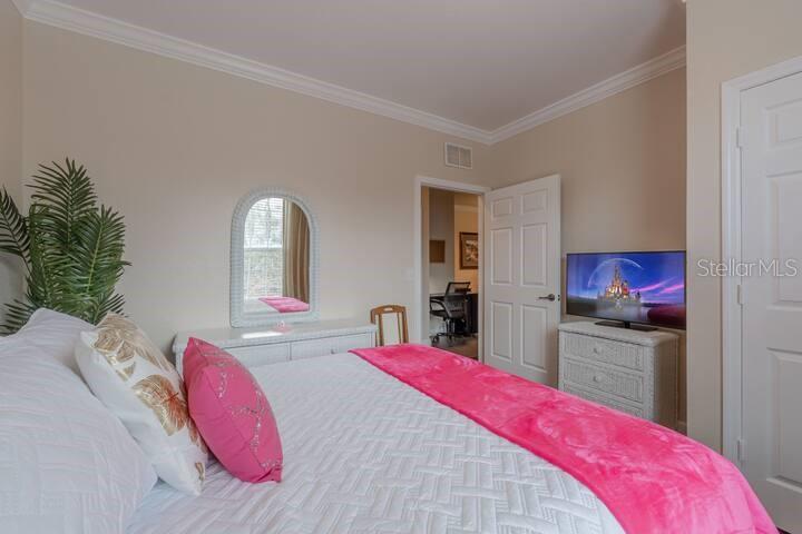 Image 23 of 32 For 8010 Tuscany Way  5305